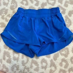 lululemon hotty hot shorts size 2 poolside blue